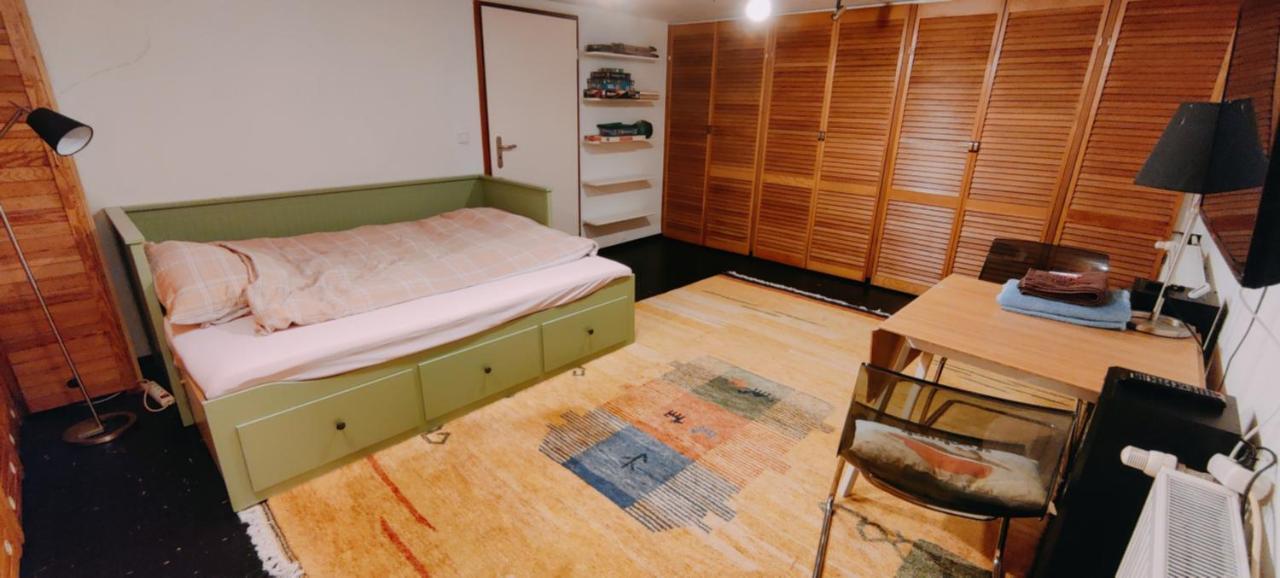 Spacious & Comfortable Guestrooms W Private Bathrooms Near Koelnmesse & Lanxess Arena, Free Parking, Highspeed Wifi Esterno foto