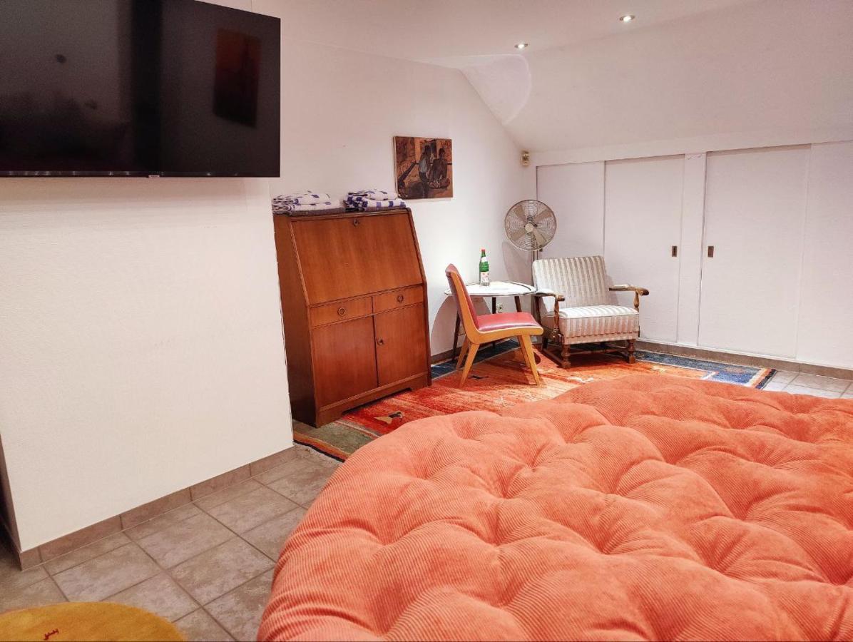 Spacious & Comfortable Guestrooms W Private Bathrooms Near Koelnmesse & Lanxess Arena, Free Parking, Highspeed Wifi Esterno foto
